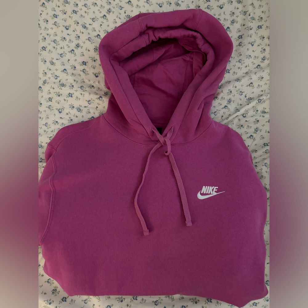 Nike Women’s Sweatshirt Size Small